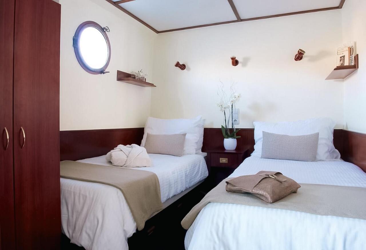 Bateau Hotel A Quai Le Chardonnay อาวีญง ภายนอก รูปภาพ